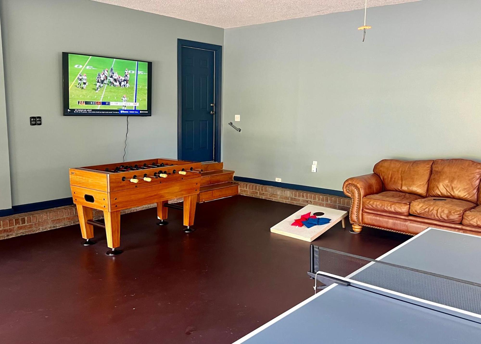Bears Valley Inn - Great Location! - Peaceful, Children And Dog Friendly Retreat - Less Than 15 Min To All Attractions - Private Pool Club & Fishing Hole - Game Room With Tv Sevierville Εξωτερικό φωτογραφία